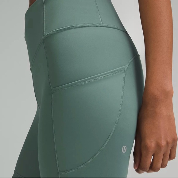 Lululemon Fast and Free High-Rise Short 6" • 7 Pocket • Blue Cast Size 10 - Picture 2 of 11